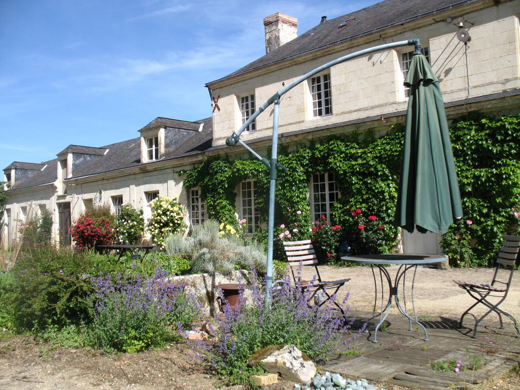 La Mesnagerie Bed and Breakfast Jarzé Exteriör bild